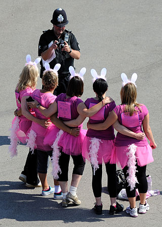 <span class="mw-page-title-main">Race for Life</span> Series of fundraisers organized by Cancer Reaearch UK