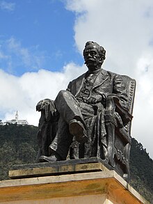 Statue of Palma in Bogotá.