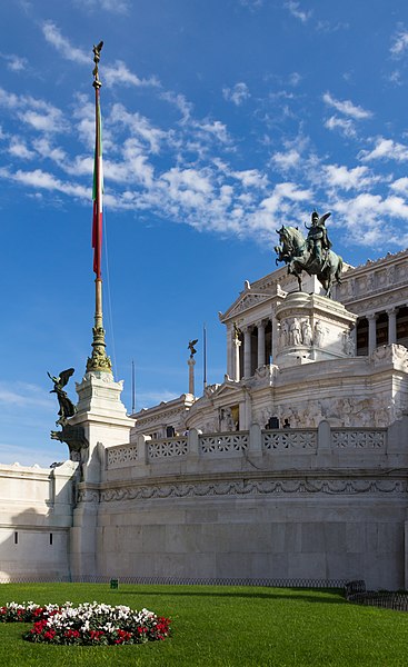 File:Rome (IT), Monumento a Vittorio Emanuele II -- 2013 -- 3451.jpg