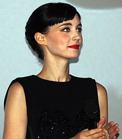 Rooney Mara vid premiären av The Girl with the Dragon Tattoo i Paris 2012.