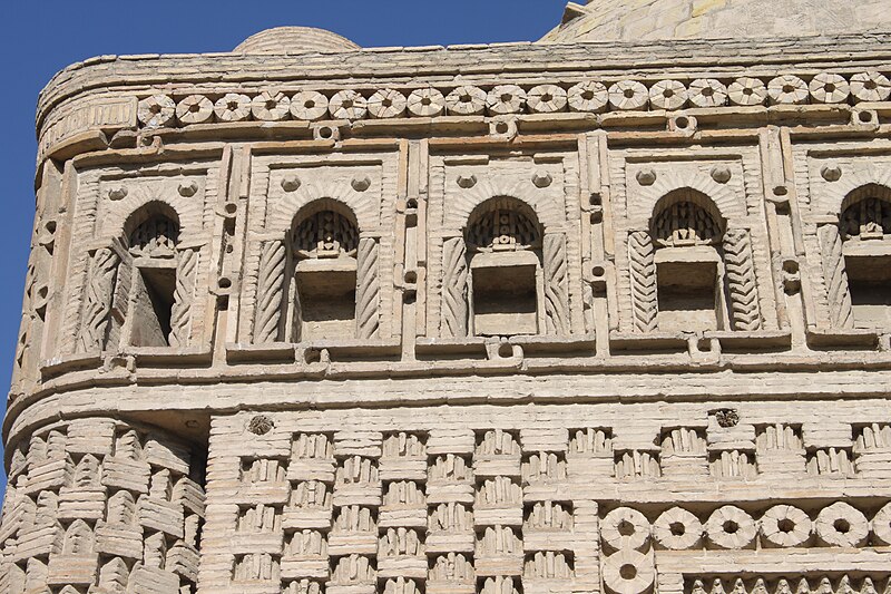 File:Samanid Mausoleum outside detail 4.JPG