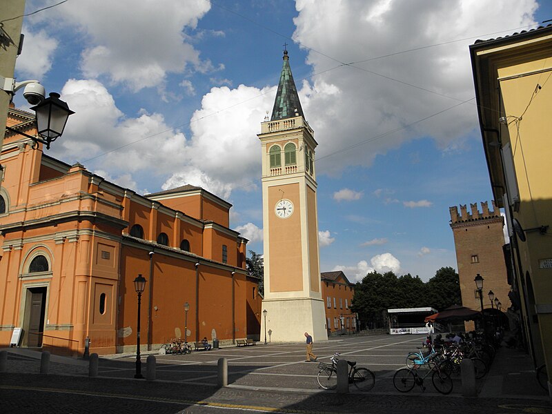 File:San Giorgio martire, campanile e piazza (San Giorgio di Piano).JPG