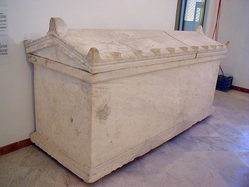 File:Sarcophage marbre, MNC.jpg