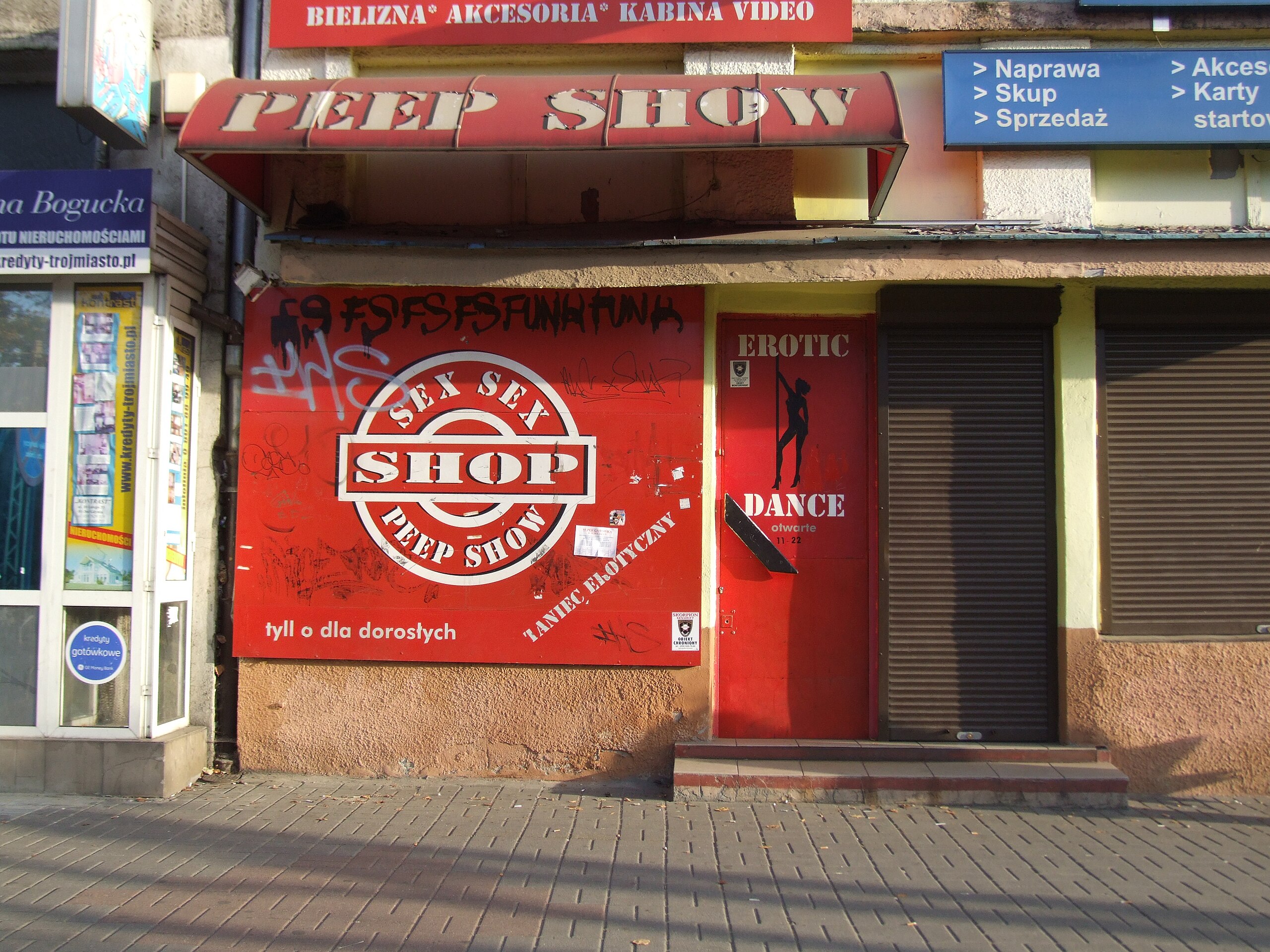 File:Sex Shop No 1, ulica 10 Lutego, Gdynia - 002.JPG - Wikimedia Commons