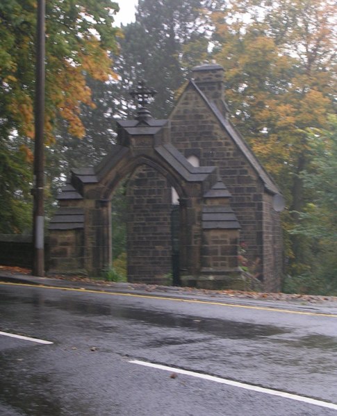 File:Shrouded in Mist ^ - Utley Cemetery Lodge, Skipton Road - geograph.org.uk - 1006261.jpg