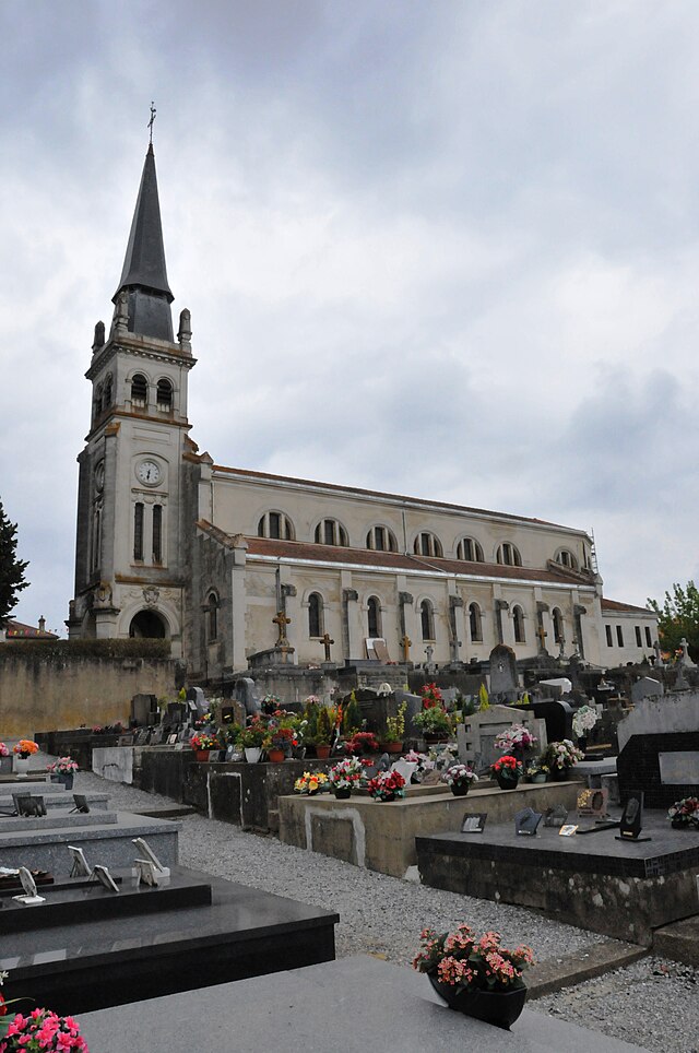 File:St-Vincent-de-Paul-Eglise.JPG