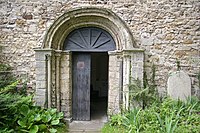 St Peter's Church, Castle Street - geograph.org.uk - 492178.jpg