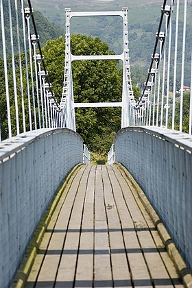 Gower Bridge over the Afon Conwy Suspension Bridge over Afon Conwy at Llanrwst - geograph.org.uk - 315525.jpg