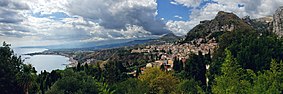 Taormina: História, Demografia, Pessoas notáveis