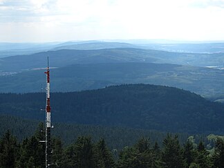 Taunushauptkamm vom Aussichtsturm auf dem Großen Feldberg (Blick nach Südwesten)
