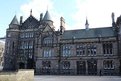 How to get to Teviot Row House with public transport- About the place