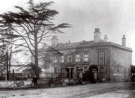 Topsfield Hall in 1894 Topsfield Hall, Crouch End, 1894.jpg