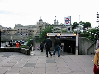 <span class="mw-page-title-main">Tower Hill tube station</span> London Underground station