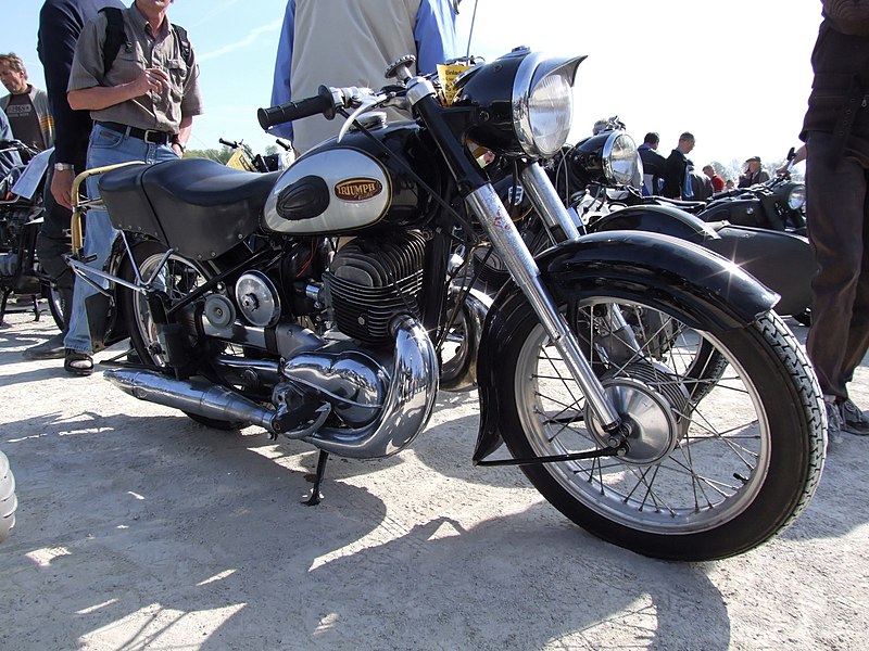 Die Triumph Werke Nürnberg AG  800px-Triumph_Boss