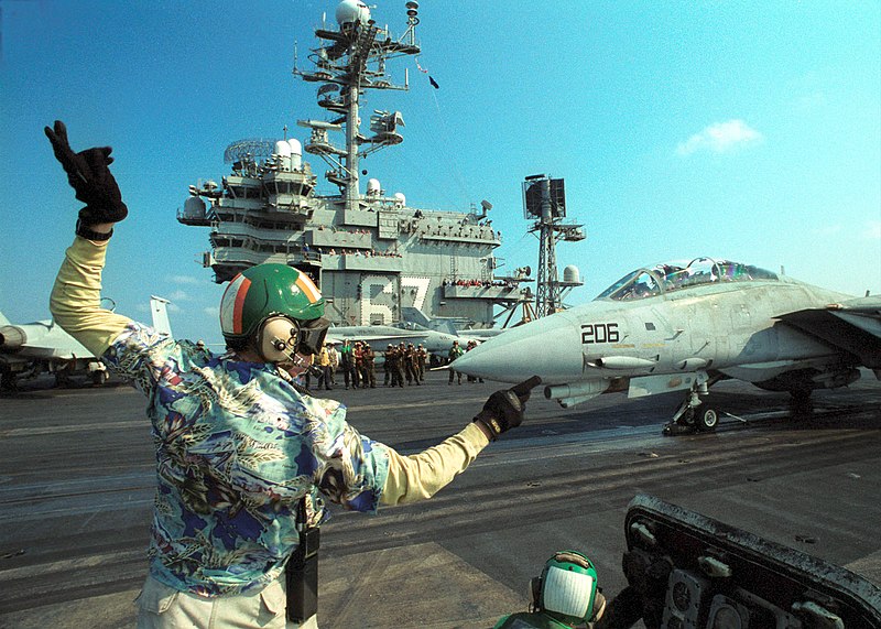 File:US Navy 020814-N-8704K-004 F-14B Tomcat is given the signal to launch.jpg