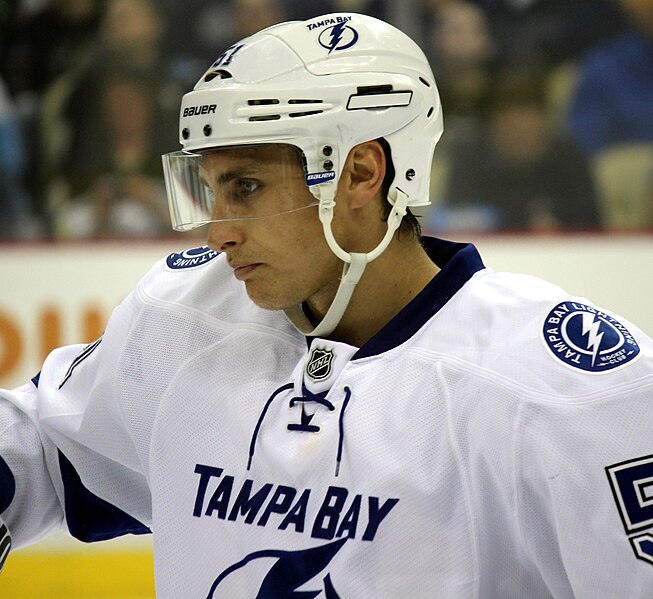 File:Valtteri Filppula 1 2014-03-22.jpg