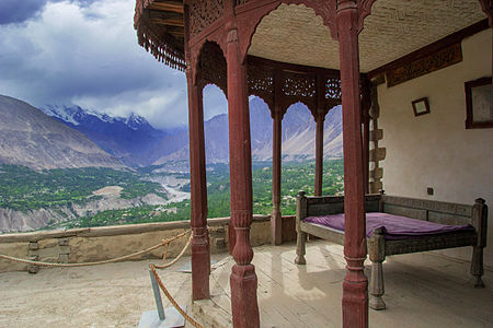 "View_from_the_rooftop_of_Baltit_fort" by User:Faysalelahi