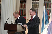McConnell with President of Russia Vladimir Putin in Edinburgh, June 2003 Vladimir Putin, President of Russia with First Minister of Scotland, Jack McConnell.jpg