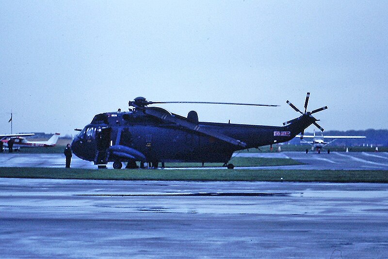 File:XV663 Sea King royal Navy CVT 15-11-82 (26442140998).jpg