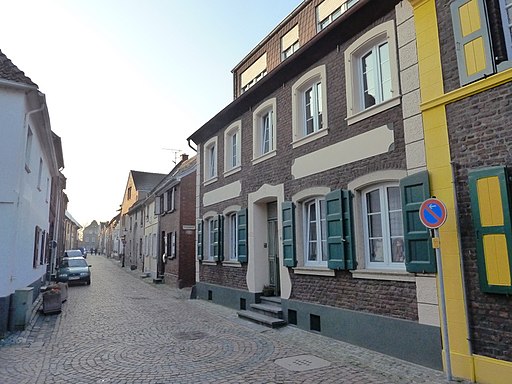 Zons Hohes Örtchen - panoramio