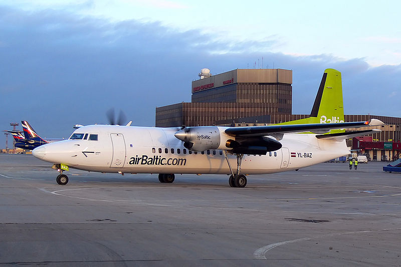 File:"Air Baltic" taxing. (3634186764).jpg