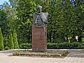 Āziņš-Denkmal, Polazk