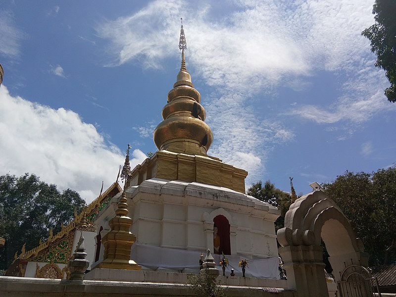 File:วัดพระธาตุดอยกู่แก้ว ๑.jpg