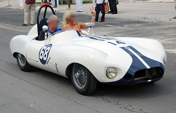 Late Elva Mk IIa (No. 100/49, 1957), a transition model which shares much of the Mk III's design