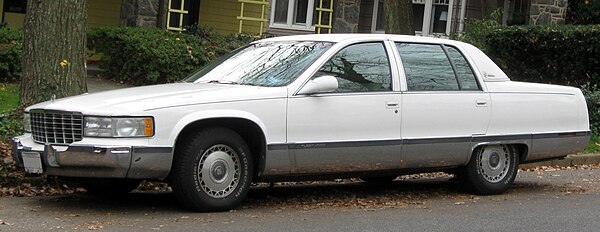 1995–1996 Cadillac Fleetwood