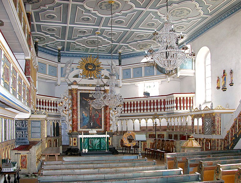 File:20060925160MDR Cämmerswalde (Neuhausen) Dorfkirche Altar.jpg