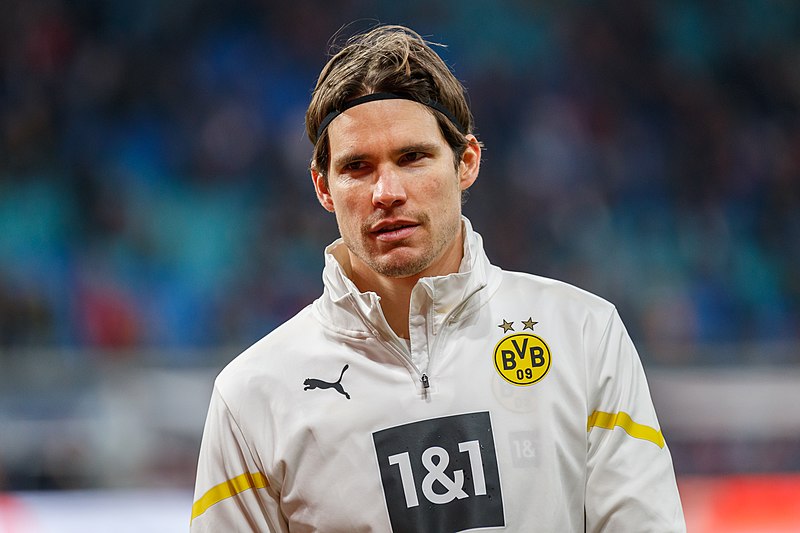 File:2021-11-06 Fußball, Männer, 1. Bundesliga, RB Leipzig - Borussia Dortmund 1DX 1464 by Stepro.jpg