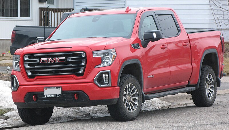 File:2021 GMC Sierra 1500 AT4, Front Left, 03-26-2021.jpg