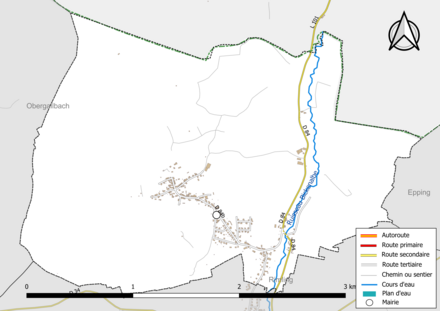 Carte en couleur présentant le réseau hydrographique de la commune