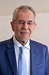 Alexander Van der Bellen 2016.jpg