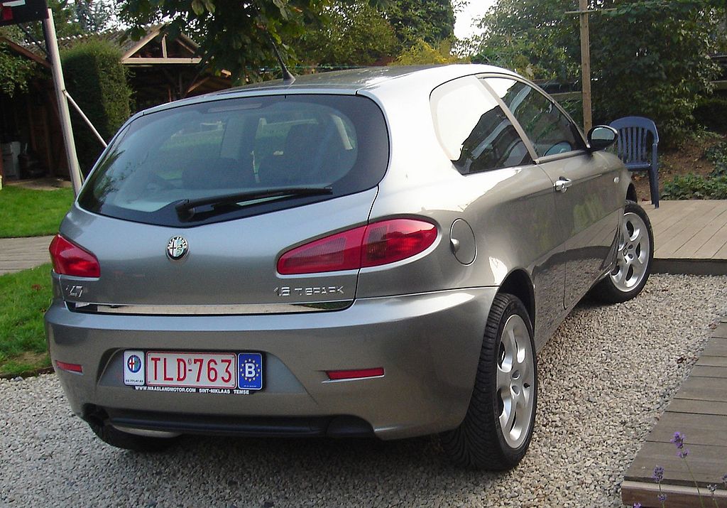 File:Alfa Romeo 147 rear 20080721.jpg - Wikimedia Commons