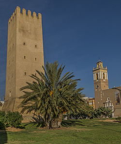 Almussafes, Torre Racef i Església de Sant Bartomeu, País Valencià.jpg