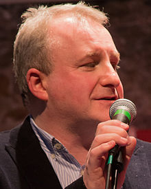 Cormack singing at Sabhal Mòr Ostaig in 2021.