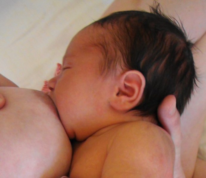 File:Asymmetric breastfeeding latch.jpg