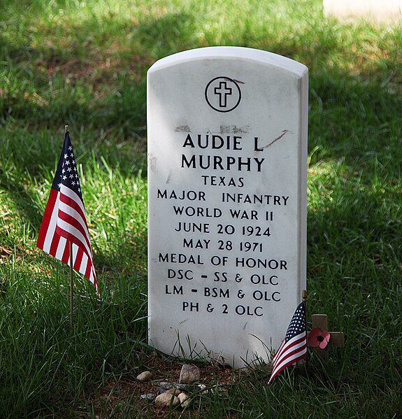 File:Audie Murphy grave - Arlington National Cemetery - 2011.JPG