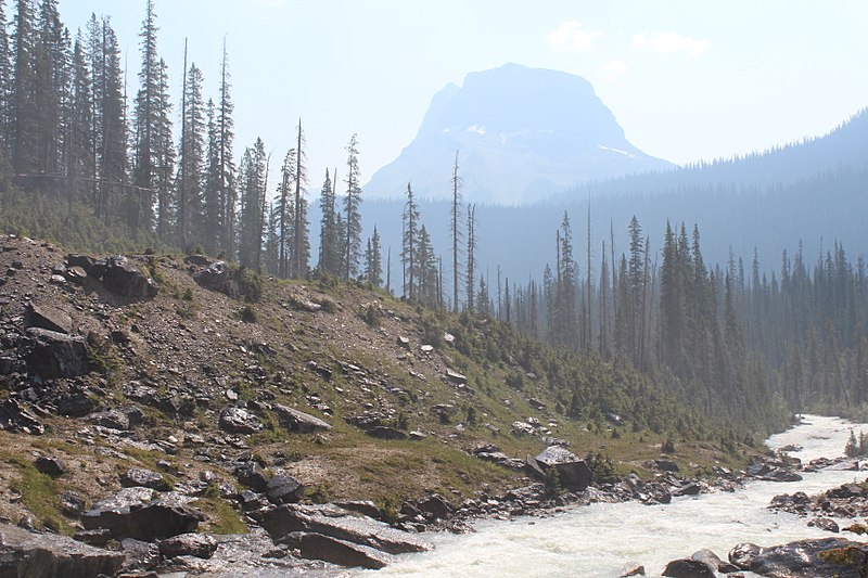 File:Awesome Takakkaw Falls IMG 4728.JPG