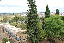 Vista verso Mérida dalla zona superiore del bastione e feritoie.