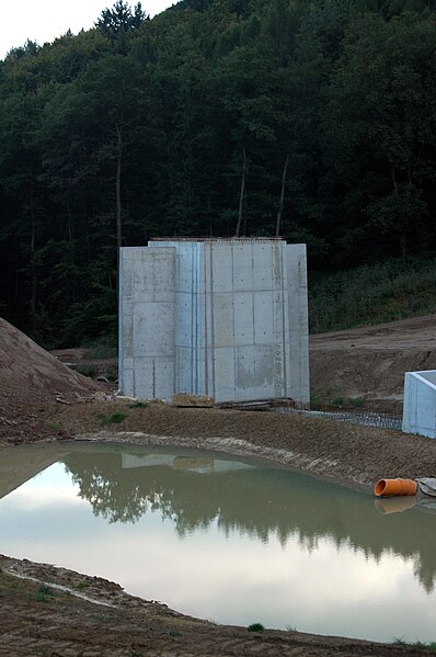 File:Bammental - Hochwasserrückhaltebecken 2014-09-14 -002.JPG