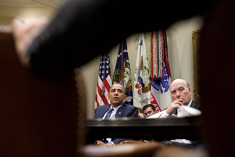 File:Barack Obama and William M. Daley listen, 2012.jpg