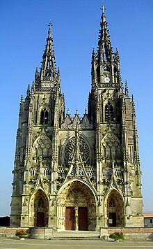Basilique Notre-Dame de l'Epine.JPG