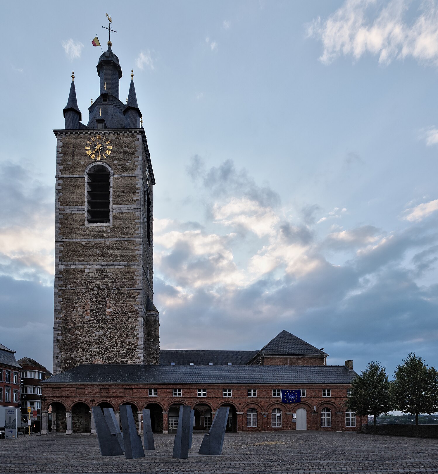 en:Belfry of Thuin