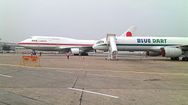 Japanese Air Force One og Blue Dart Aviation Boeing 757