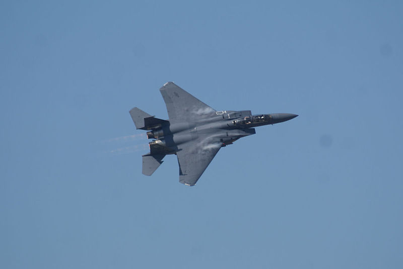 File:Boeing F-15E Strike Eagle High speed show Pass 06 MacDill AirFest 5Oct2011 (14676652426).jpg