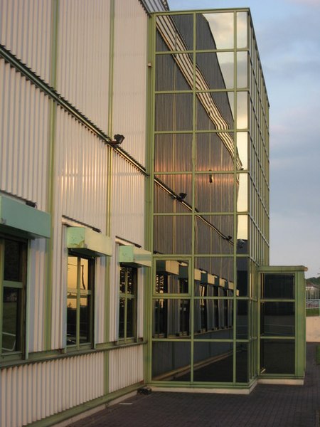 File:Bredbury Park Industrial Estate - geograph.org.uk - 440926.jpg