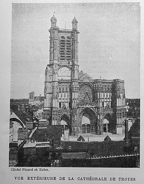 File:Cathédrale de Troyes 96375.jpg