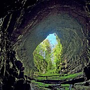 La grotte vue depuis l'intérieur.